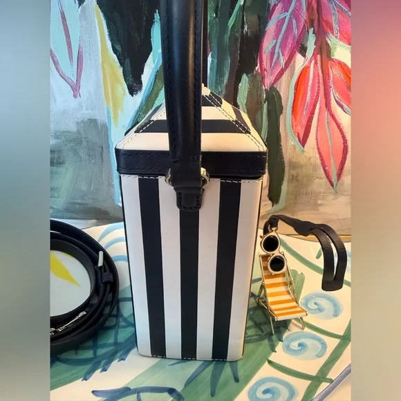Kate Spade Novelty Retired 3D Sunkiss Striped Tent Cabana Leather bag - Picture 6 of 9
